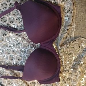 COPY - Victoria's Secret Wear Everywhere Lightly Lined Bra size 32C.